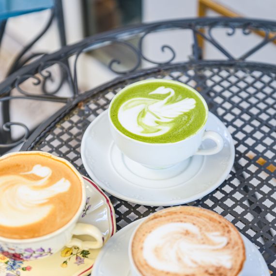 Matcha et chai latte
